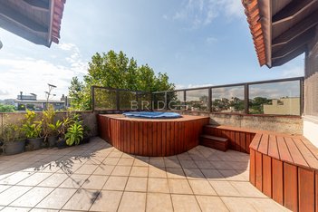 apartment em Avenida General Barreto Viana, Chácara das Pedras - Porto Alegre - RS
