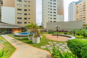 apartment em Rua Carneiro Lobo, Água Verde - Curitiba - PR