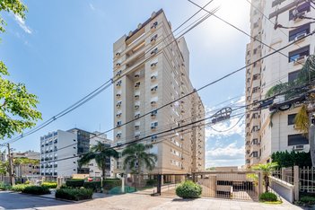 apartment em Rua Roque Calage, Passo da Areia - Porto Alegre - RS