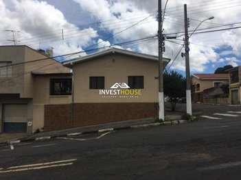 house em Rua Tenente Querubim, Centro - Guaxupé - MG