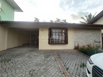house em Rua Etiene Douat, Floresta - Joinville - SC