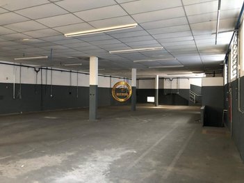 industrial em Rua Dois de Julho, Canhema - Diadema - SP