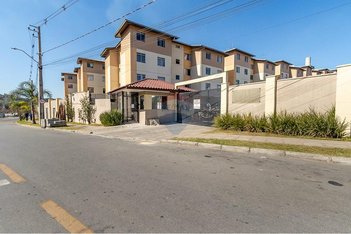 apartment em Rua Thereza Lopes Skroski, Santa Cândida - Curitiba - PR