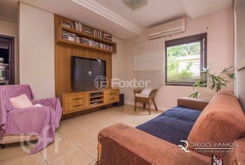 apartment em Rua Eurico Lara, Medianeira - Porto Alegre - RS