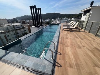 apartment em Avenida dos Dourados, Jurerê Internacional - Florianópolis - SC