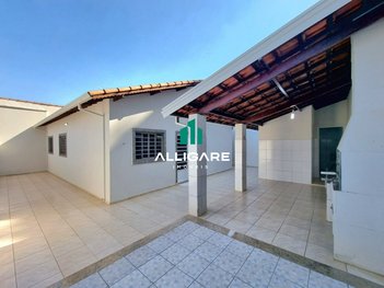 house em Rua Irmã Maria Augusta Vilela, Pouso Alegre - Pouso Alegre - MG