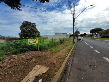 land_lot em Avenida Seme Simão, São Jorge - Uberlândia - MG