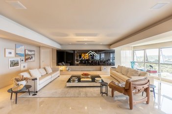 apartment em Rua Monsenhor Ivo Zanlorenzi, Mossunguê - Curitiba - PR