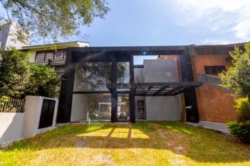 commercial_property em Rua João Berutti, Chácara das Pedras - Porto Alegre - RS