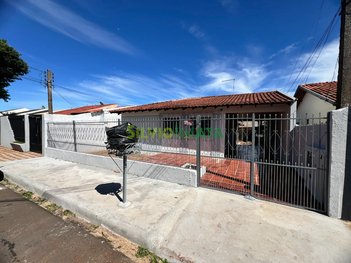 house em Rua Doutor Herbert Mayer, Conjunto Habitacional Requião - Maringá - PR