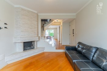 house em Rua Vitório Sbalqueiro, Vista Alegre - Curitiba - PR