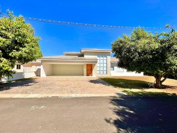 house em Rua Ary Antigas, Residencial Parque Laguna I - Botucatu - SP