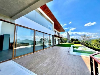 house em Avenida Professor Flávio Castrioto, Corrêas - Petrópolis - RJ