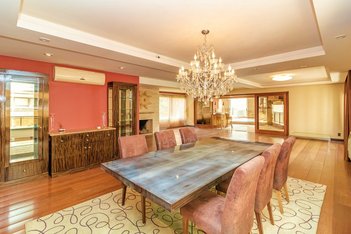 apartment em Rua Santo Inácio, Moinhos de Vento - Porto Alegre - RS