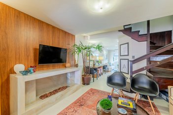 house em Rua Zeev Jabotinski, Jardim Itu - Porto Alegre - RS