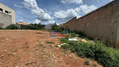 land_lot em Rua Olívio da Silva Couto, Resplendor - Igarapé - MG