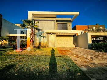 house em Avenida Diamante, Rainha do Mar - Xangri-Lá - RS