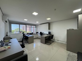 office em Avenida Assis Brasil, Jardim Lindóia - Porto Alegre - RS