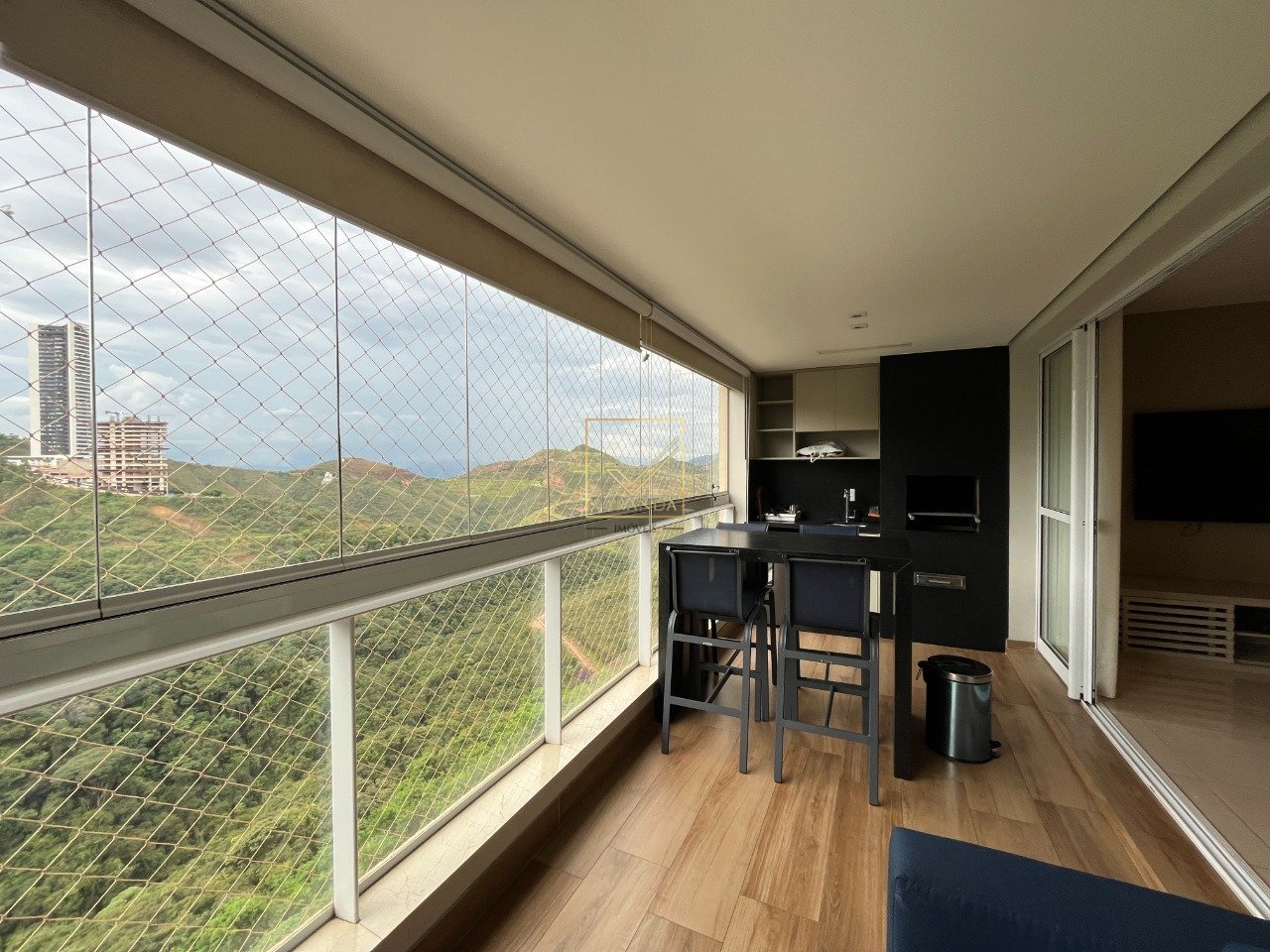 DISPONÍVEL PARA LOCAÇÃO NO VILA DA SERRA!!