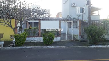 house em Rua Carlos Perícolo Sobrinho, São José - Canoas - RS