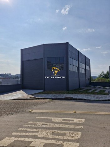 industrial em Rua Giacomo Reche, Jardim das Hortências - Caxias do Sul - RS