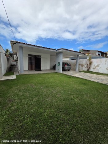 house em Rua Adelaide de Melo Mota, Barro Duro - Maceió - AL