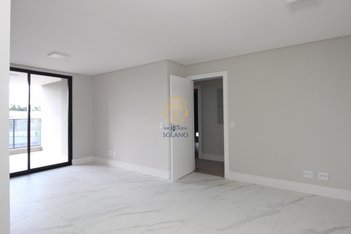 apartment em Avenida Senador Souza Naves, Cristo Rei - Curitiba - PR