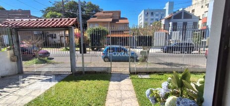 house em Rua Dona Zulmira, Cavalhada - Porto Alegre - RS