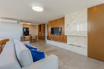apartment em Rua Líbero Badaró, Passo da Areia - Porto Alegre - RS