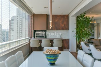 apartment em Rua Benedito Lapin, Itaim Bibi - São Paulo - SP