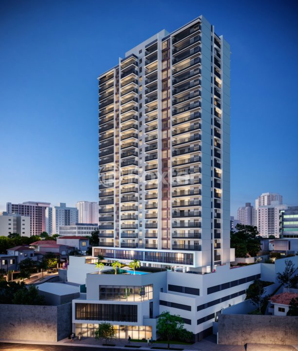 predio-moderno-com-piscina-e-jardim