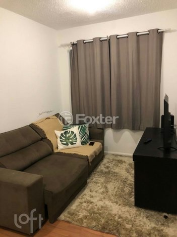 apartment em Avenida Pires do Rio, Vila Taquari - São Paulo - SP