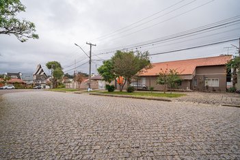 house em Rua Senador Nereu Ramos, Guabirotuba - Curitiba - PR