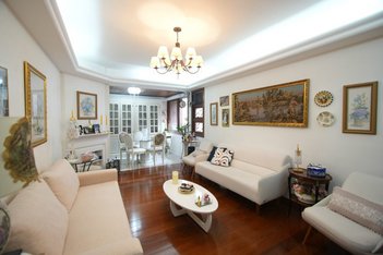 apartment em Rua Germano Petersen Júnior, Auxiliadora - Porto Alegre - RS