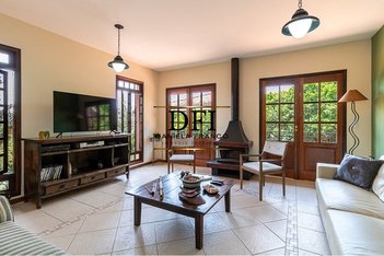 house em Rua João Baptista Villanova Artigas, Jardim Indaiá - Embu das Artes - SP