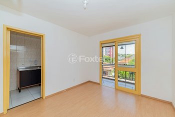 apartment em Rua Teixeira de Freitas, Santo Antônio - Porto Alegre - RS