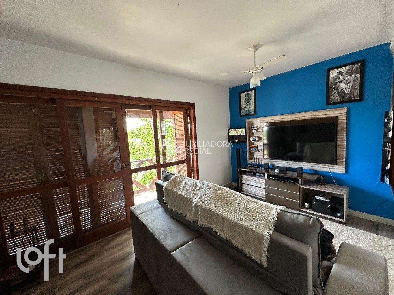 b1fbfedb-85c3-41d2-80fe-41c59616fa65