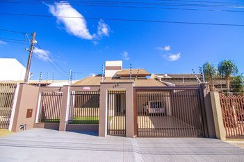 house em Avenida Rogério Delalibera, Jardim Oriente - Londrina - PR