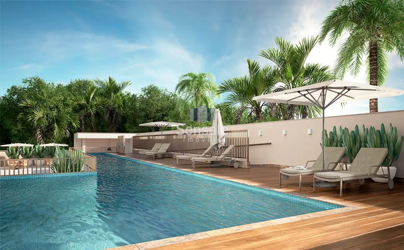 Piscina com raia e deck