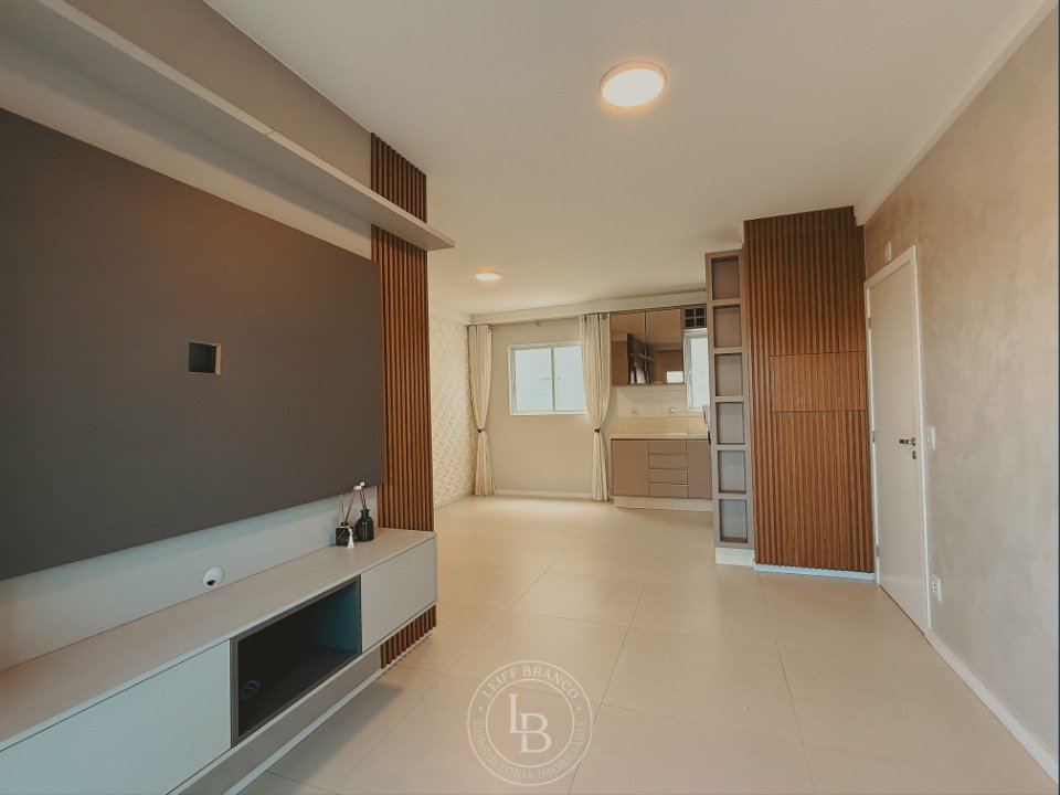 03 Apartamento _ Venda _ Santo Anto?nio _ Joinville _ Santa Catarina _ Sala de TV