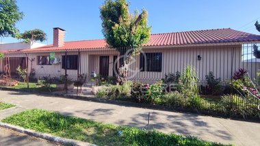 house em Rua Monteiro Lobato, Igara - Canoas - RS