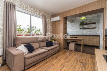 apartment em Rua Victor Silva, Camaquã - Porto Alegre - RS