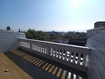 house em Rua Carmem Miranda, Esplanada dos Barreiros - São Vicente - SP