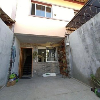 house em Rua Alvinópolis, Parque Xangri-Lá - Contagem - MG