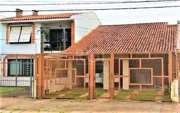 house em Verissimo Rosa, Jardim Botânico - Porto Alegre - RS