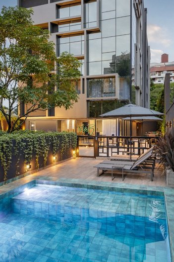 apartment em Rua Vieira dos Santos, Centro Cívico - Curitiba - PR
