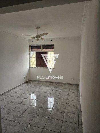 apartment em Avenida Vicente de Carvalho, Vicente de Carvalho - Rio de Janeiro - RJ