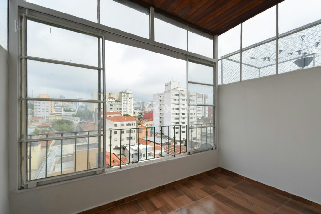 1743736673286-01fotos_012_destaque.jpeg