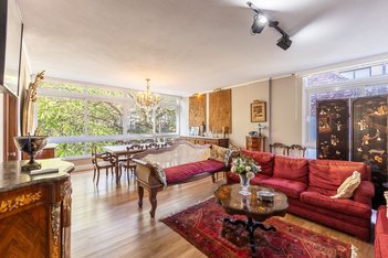 apartment em Rua Santo Inácio, Moinhos de Vento - Porto Alegre - RS