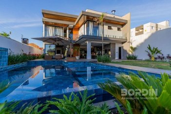 house em Rua Cacequi, Canadá - Cascavel - PR